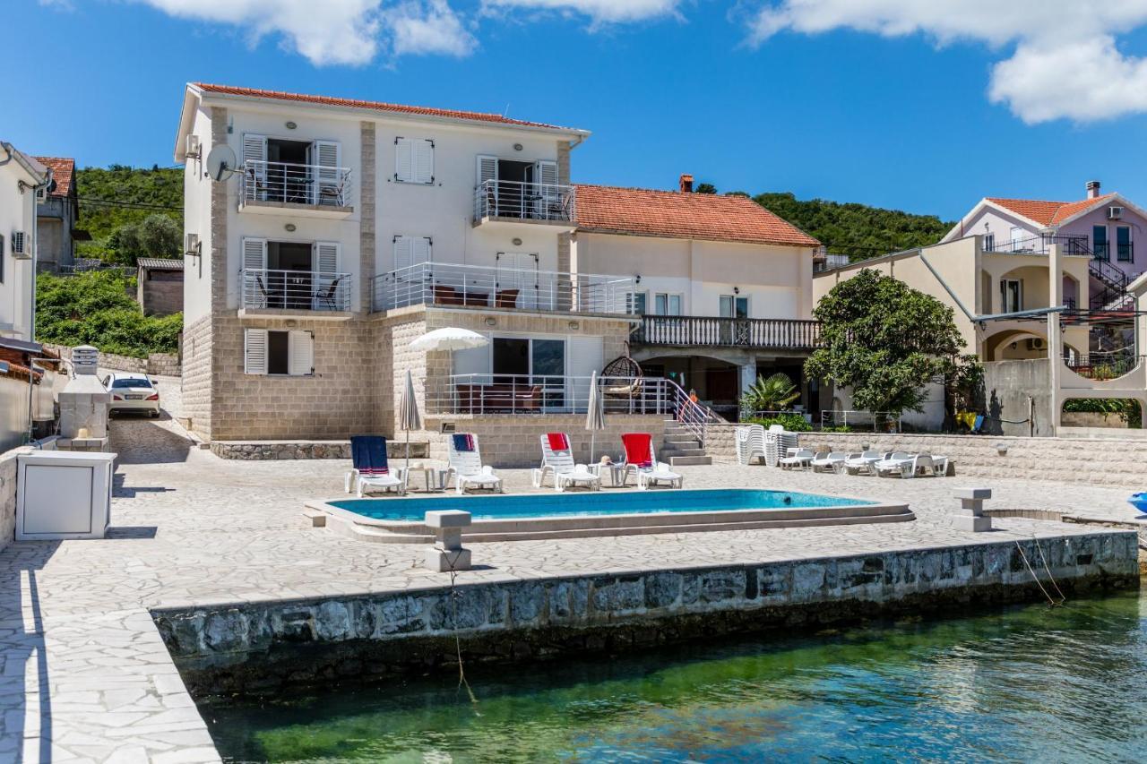 Apartments Tamaris Tivat Exterior foto